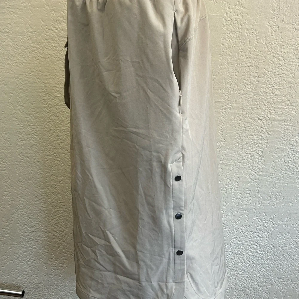 BALEAF LARGE NWT spf 50+ WOMENS GOLF/TENNIS  LIGHTWEIGHT BEIGE SKIRT